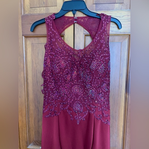 PROM DRESS - Picture 5 of 7